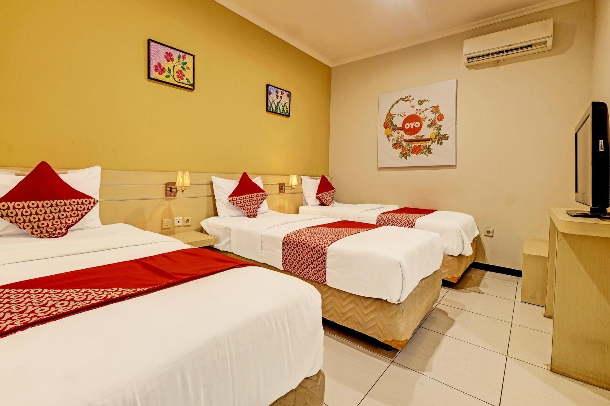 Sky Guesthouse Semarang Exterior foto