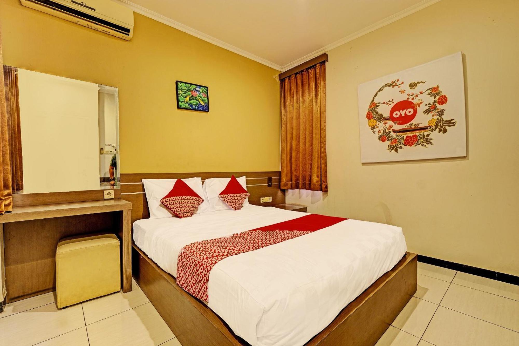 Sky Guesthouse Semarang Exterior foto