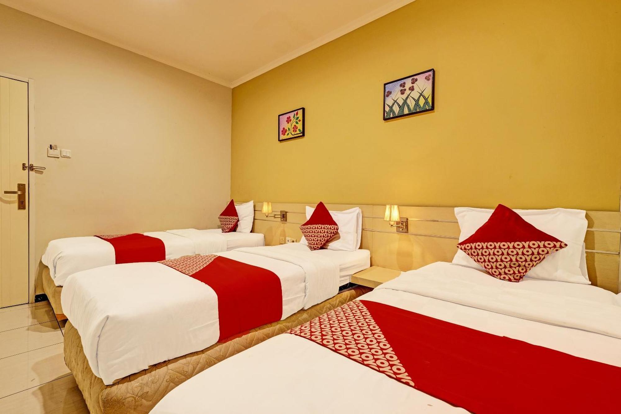 Sky Guesthouse Semarang Exterior foto
